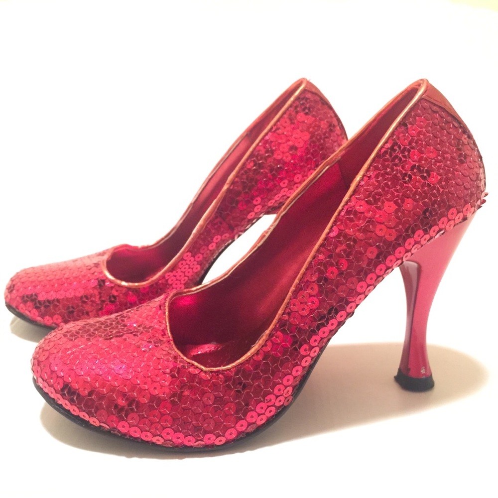Red sequin Hot Topic heels “ruby slippers” size 6 HALLOWEEN